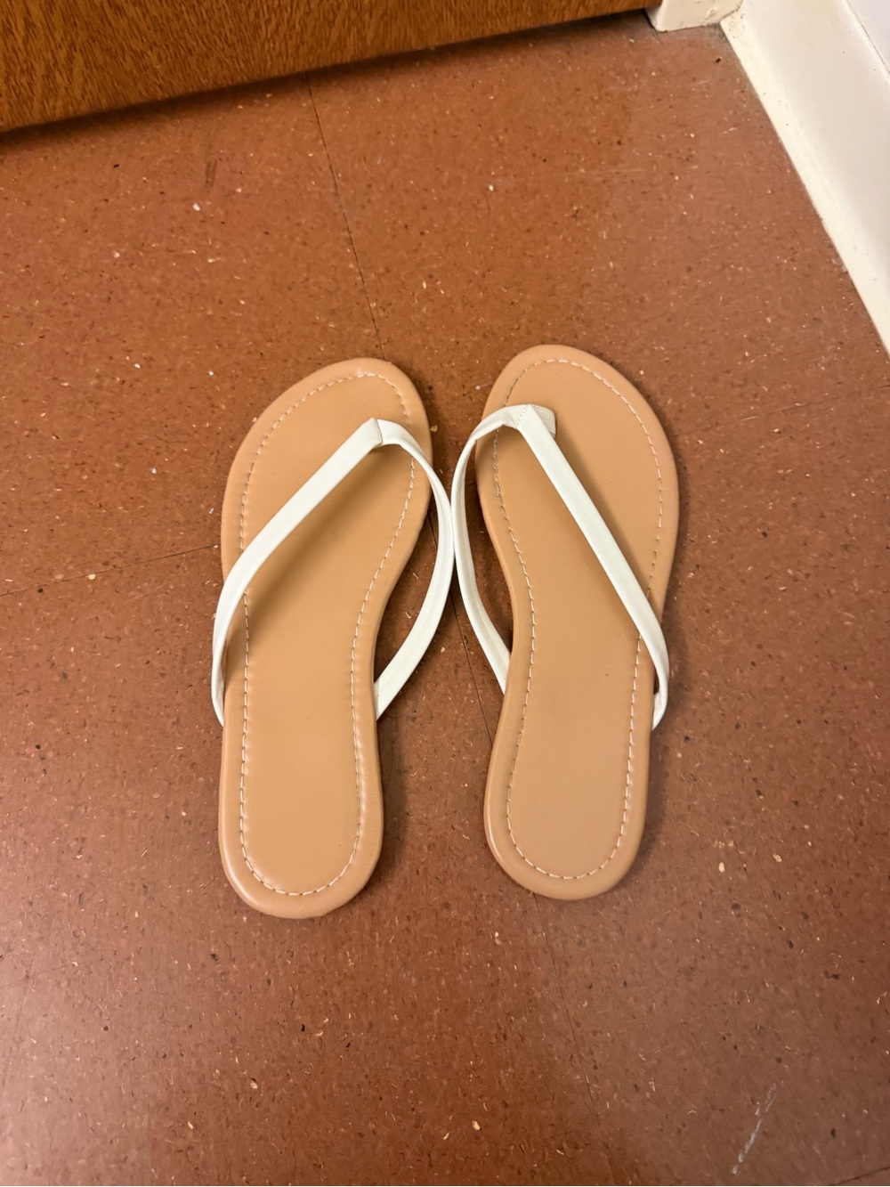 SHEIN White Strap Tan Footbed Flip Flop Sandals